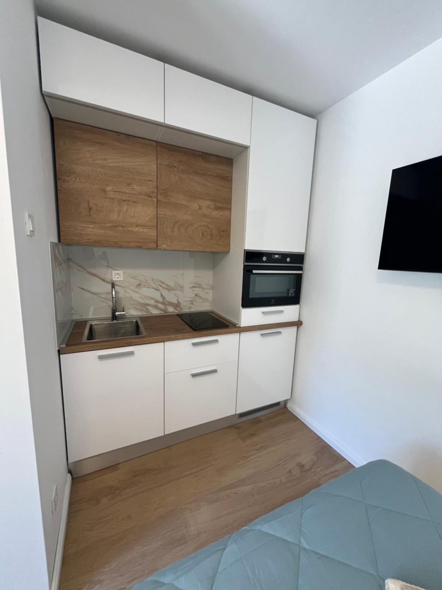 Green Oasis For Two, 30 Meters From Sea Apartment Zadar Exterior photo