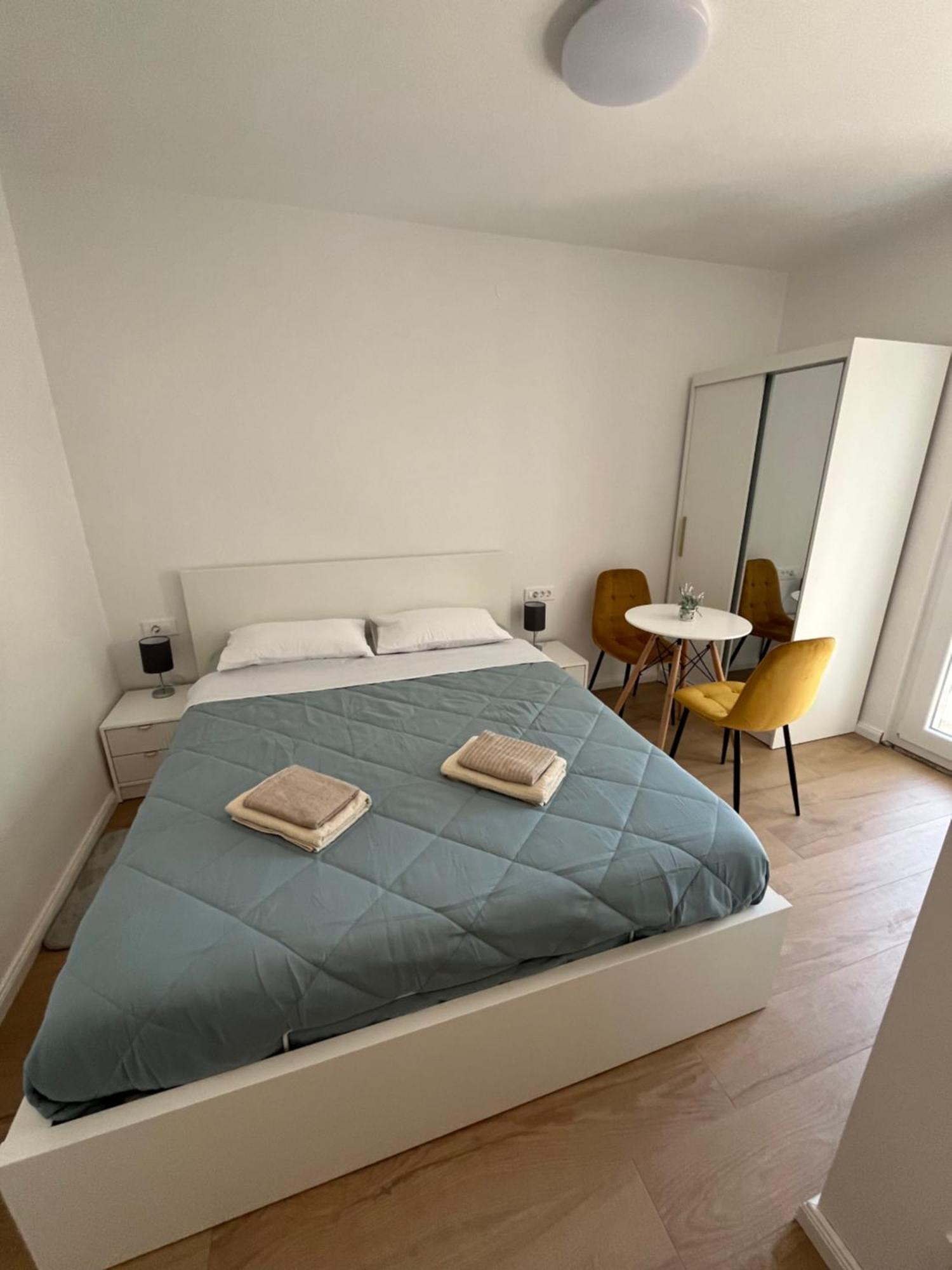 Green Oasis For Two, 30 Meters From Sea Apartment Zadar Exterior photo